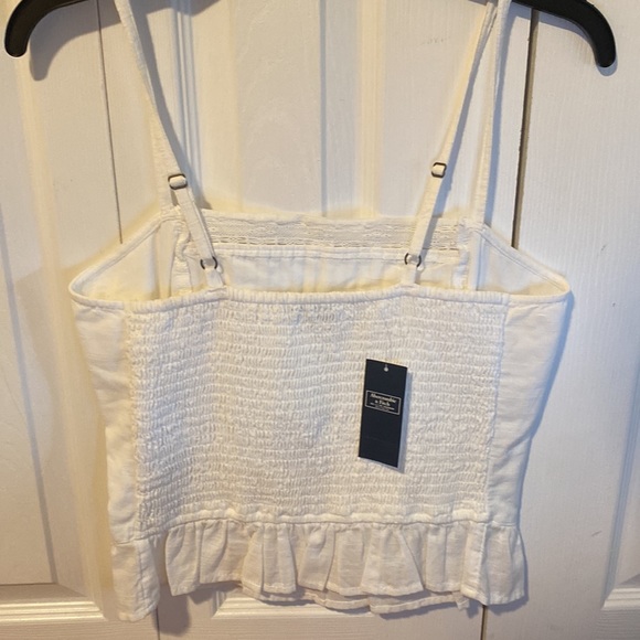 Abercrombie and Fitch medium white top (Never worn)! - Picture 2 of 3